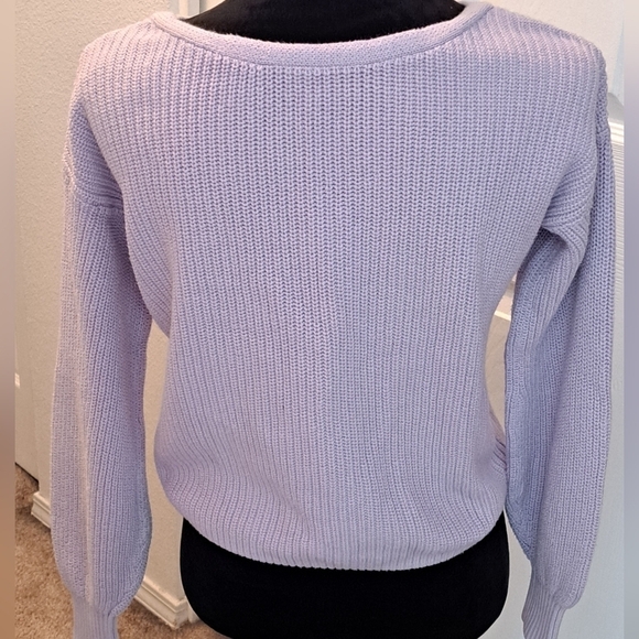 Hollister Lavender Ruched Front Sweater - Picture 4 of 8